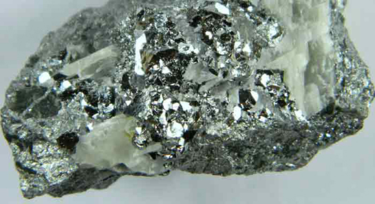 Nikel Özellikleri ve Faydaları Nelerdir?